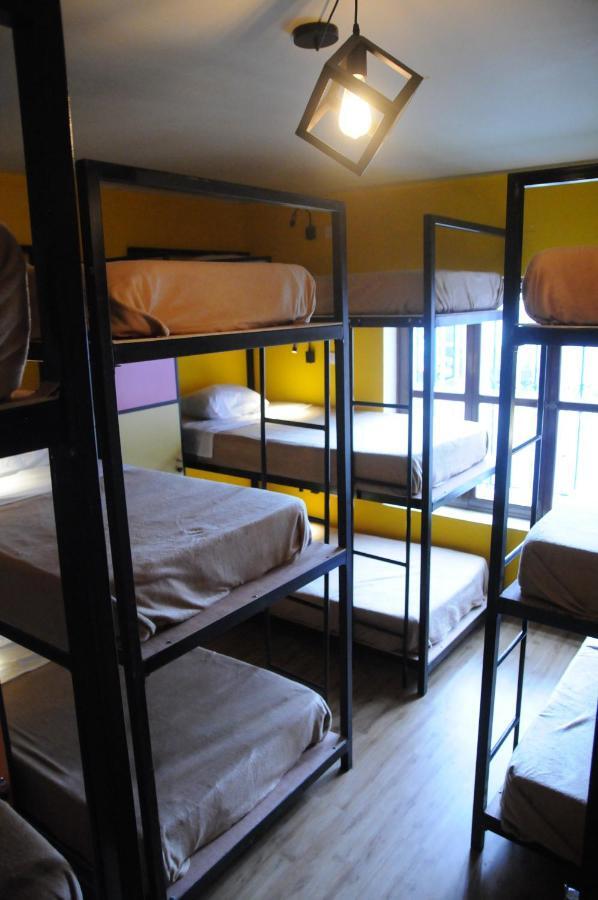 Happy Tree Hostel Peru Lima Exteriör bild