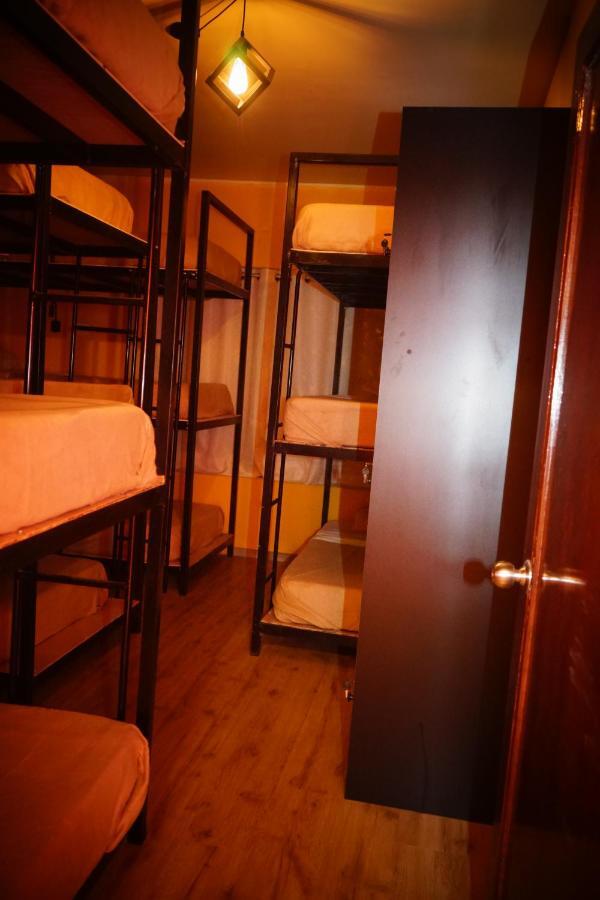 Happy Tree Hostel Peru Lima Exteriör bild