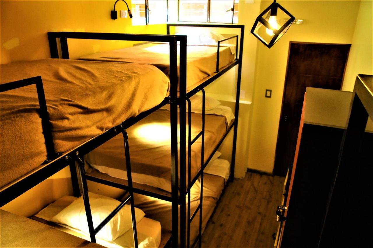 Happy Tree Hostel Peru Lima Exteriör bild